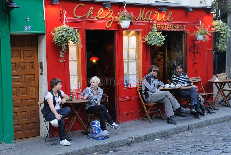 Brasserie in Paris editorial stock photo. Image of bistrot - 28029263