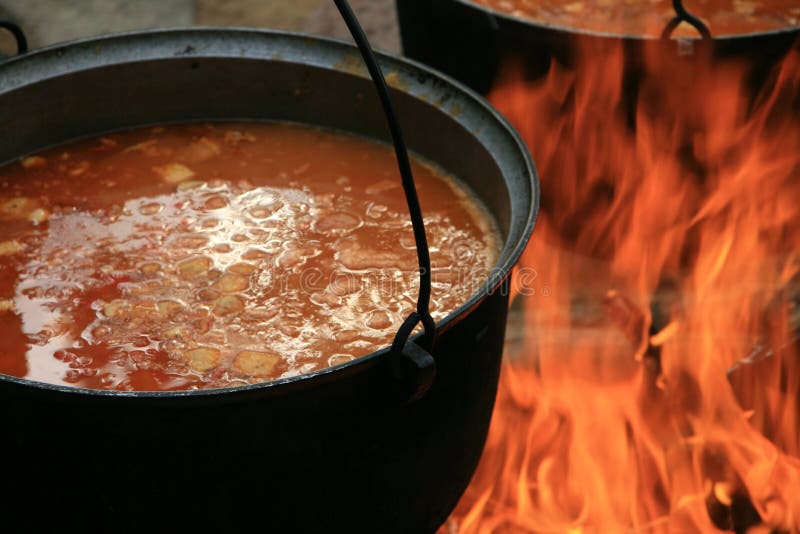 Cooking And Deep Frying In Fatiscent Big Pan Or Wok, Street Food Stall In  India, Junk Unhealthy Eating. Fire Coming Out Below The Pan. Stock Photo,  Picture and Royalty Free Image. Image