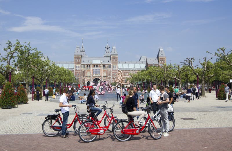 Tourist at the Amsterdam Rijksmuseum