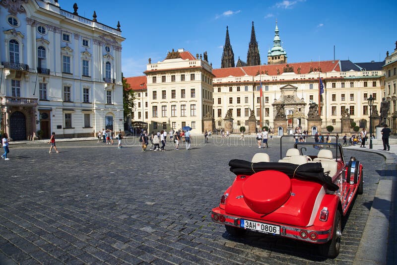 visit prague by car