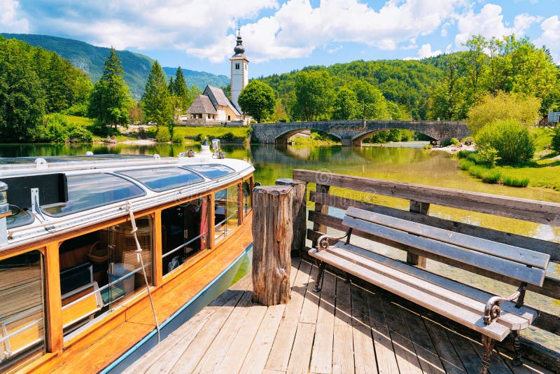 tourist boat bohinj