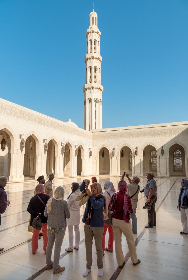 muscat grand mosque tour