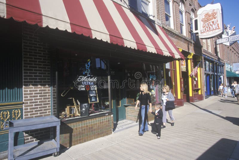 Historic Beale Street editorial stock photo. Image of milepost - 38967333