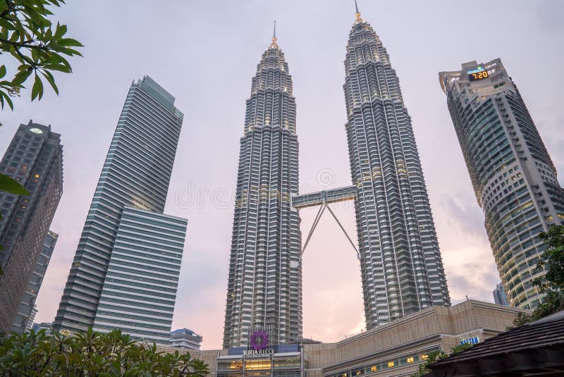 Tours jumelles de Petronas, KLCC photos stock