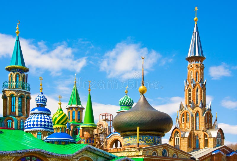 Tout le temple de religions à Kazan, Russie photographie stock Tout le temple de religions à Kazan, Russie photographie stock