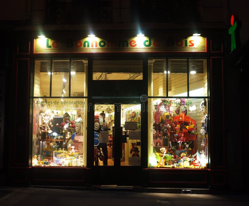 Toy shop at night editorial stock photo. Image of kids 36481553