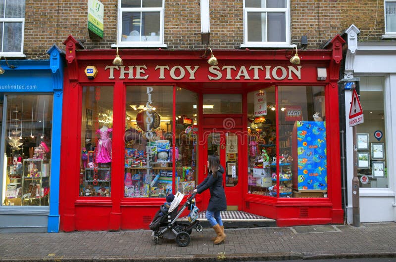 Toy Store em Londres foto de stock editorial. Imagem de comerciante