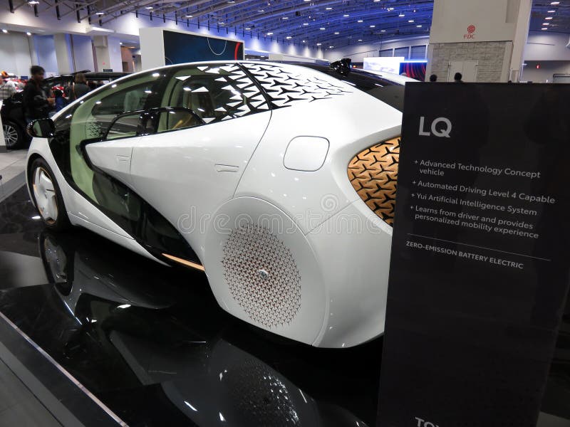 Toyota LQ Concept Car na targach obraz stock