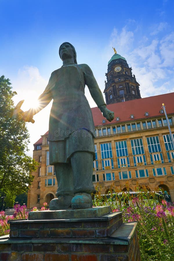 Trümmerfrau Denkmal Statue Debris Woman Dresden Stock Image - Image of ...