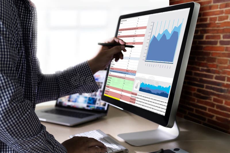 Trabaje el negocio de información de las estadísticas del Analytics de los datos duros Technol foto de archivo
