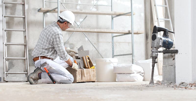 Fundo Branco Com Proteção De Caixa De Ferramentas E Capacete Com