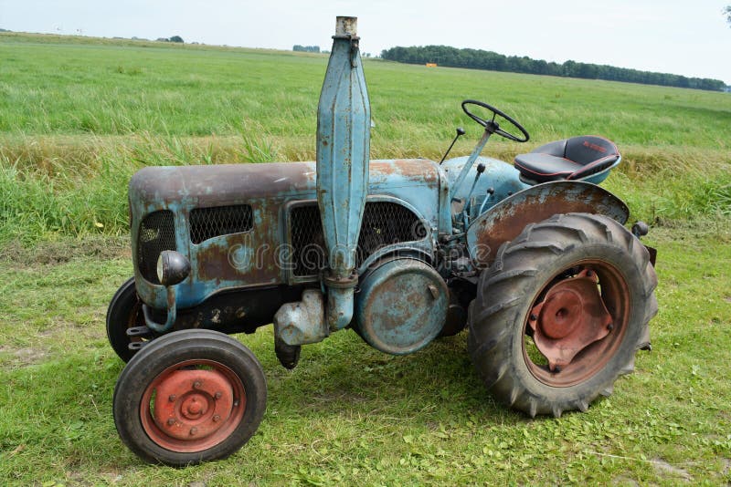Tractor, Agricultural Machinery, Motor Vehicle, Vehicle Picture. Image