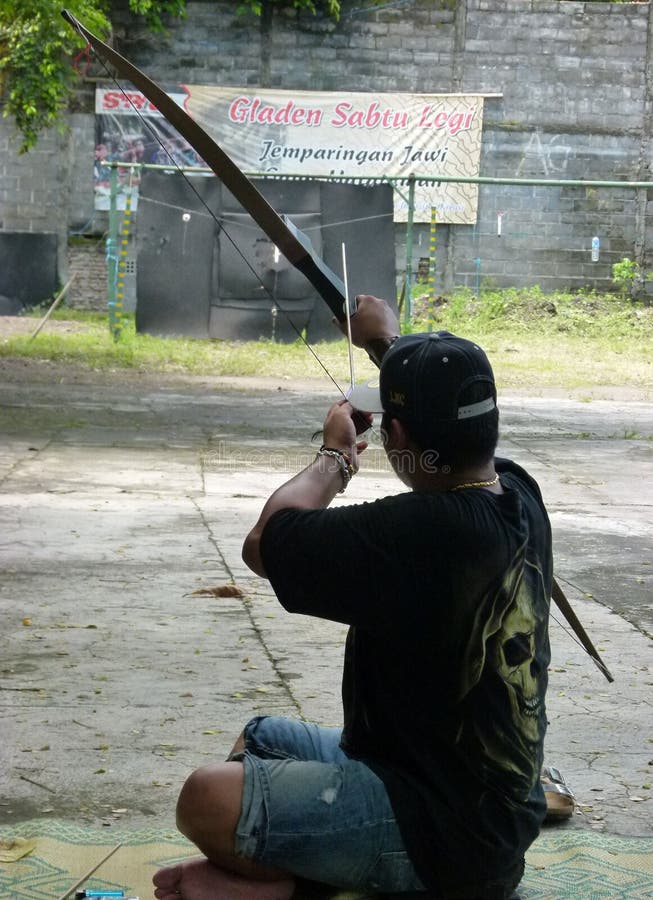 Traditional archery editorial stock image. Image of city 68835559