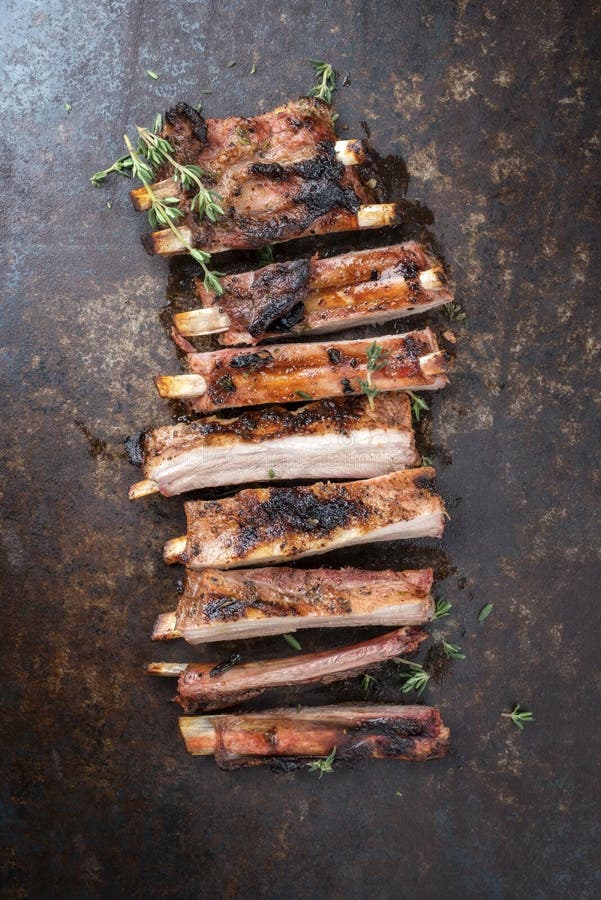 Barbecue Spare Ribs on a Grill Stock Image - Image of color, fast: 8679889