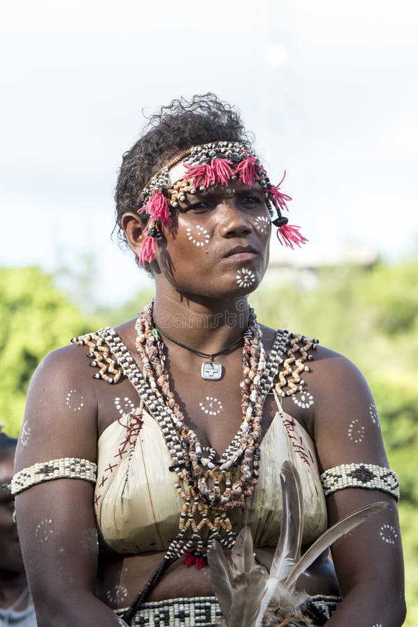 Solomon Islands, Beautiful Woman Dressed with Flowers and Leaves. Nemba,  Utupua, Small Island in South Pacific Ocean Editorial Stock Photo - Image  of island, costume: 80358213