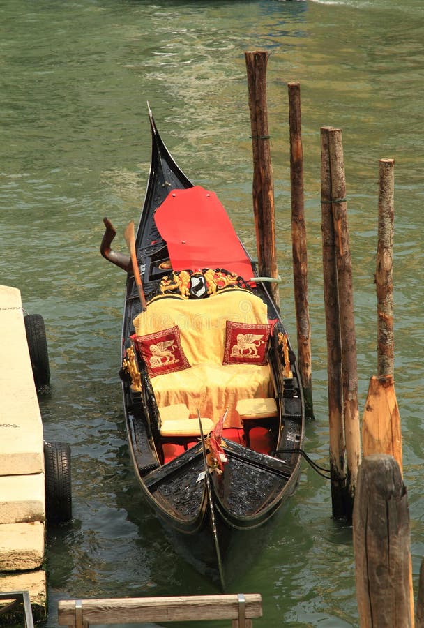 Traditional Gondola in Venice Stock Photo - Image of water, outdoor ...