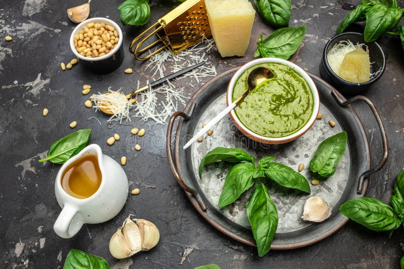 Traditional Italian Pesto Basil, Olive Oil, Parmesan, Garlic, Pine Nuts