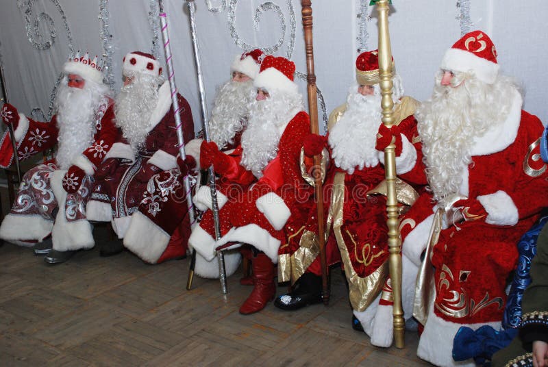 Jogos Tradicionais De Papai Noel Em Carélia, Rússia Foto de Stock Editorial  - Imagem de clau, santa: 17321353