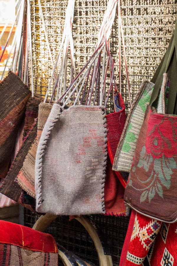 4 Beautiful Handbag Purse Making with Waste Fabric !! Sonali's Creations -  YouTube