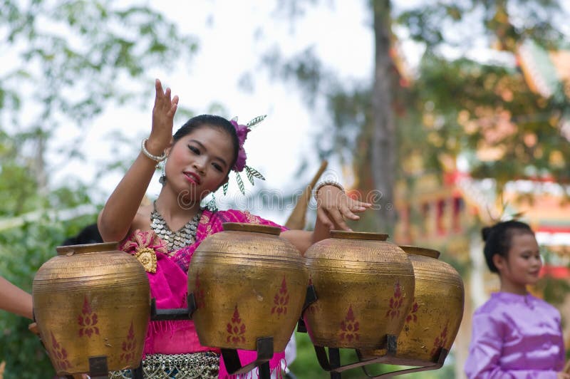 Traditional Thai folk dance (Pongrang)