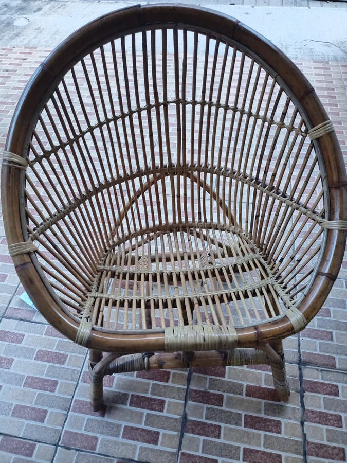 TRADITIONAL WICKER RATTAN CHAIR Stock Image Image of food, petal