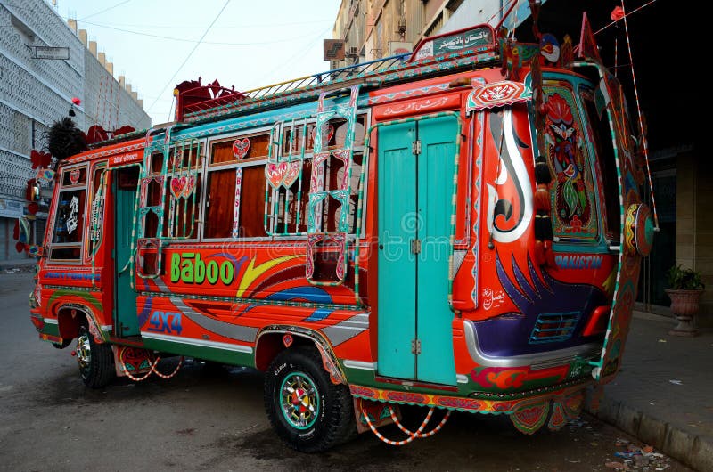 pakistan tourist bus