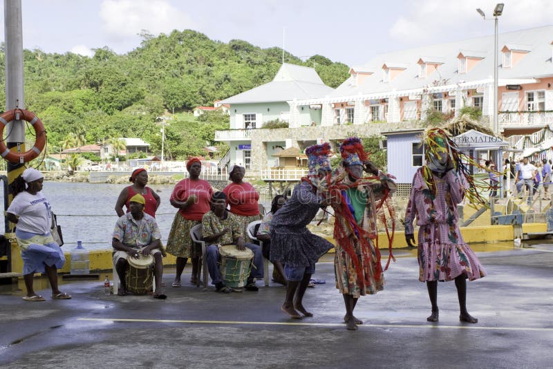 Traditionele dansers in Roatan, Honduras stock foto