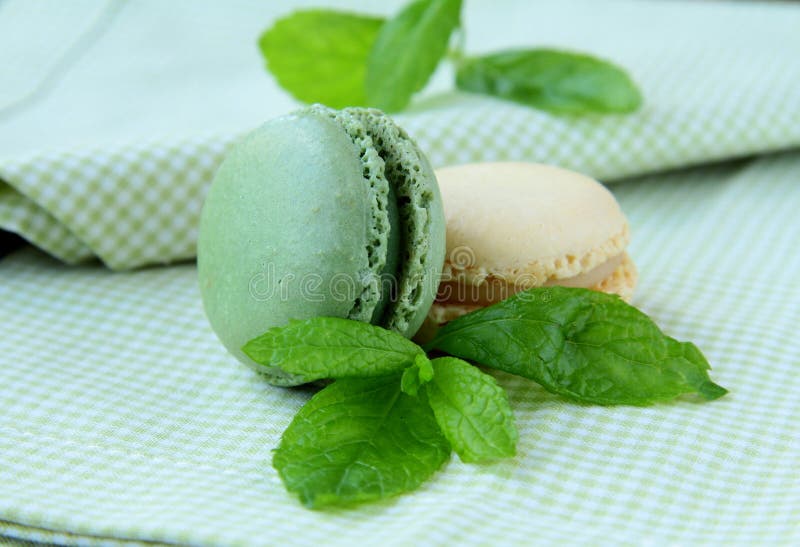 Traditionele Franse kleurrijke macarons stock afbeeldingen Traditionele Franse kleurrijke macarons stock afbeeldingen