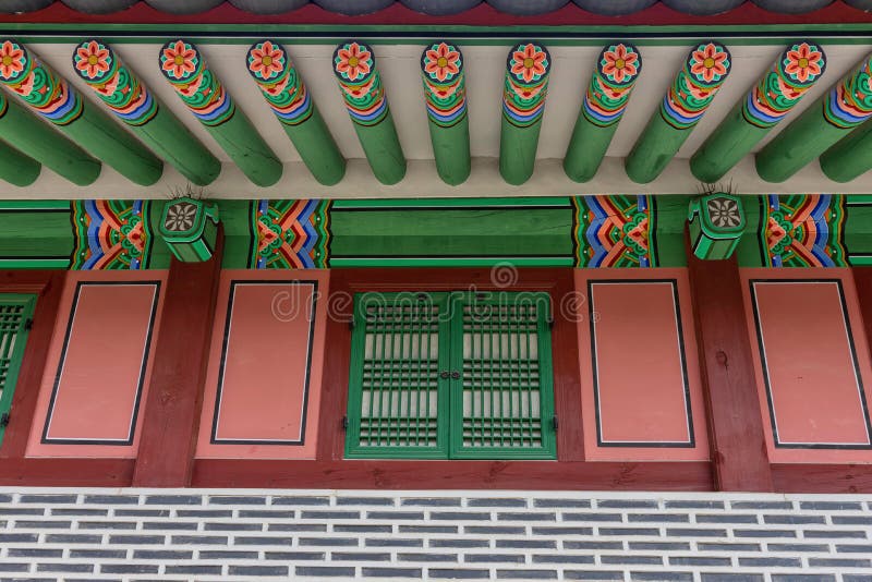 Traditionele Koreaanse huisstijl in wijnstijl stock afbeeldingen Traditionele Koreaanse huisstijl in wijnstijl stock afbeeldingen