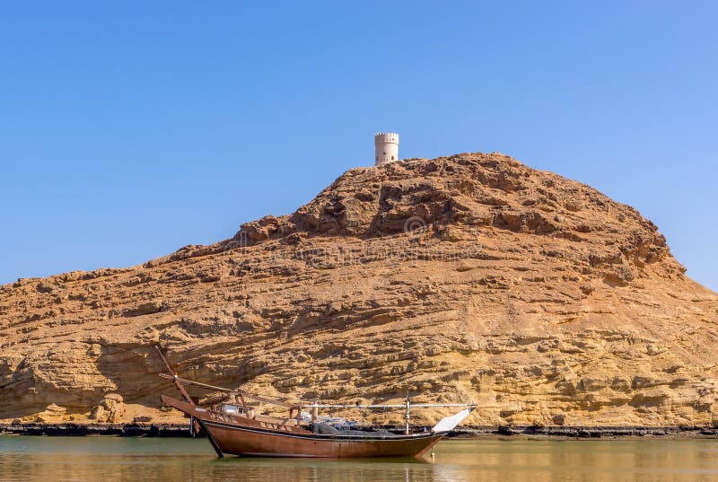 Traditionell fiskebåt - Sur, Oman royaltyfri foto Traditionell fiskebåt - Sur, Oman royaltyfri foto