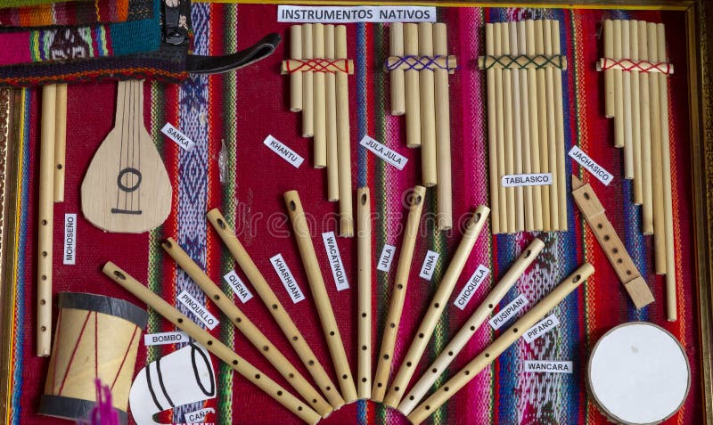 traditionelle Musikinstrumente von Peru lizenzfreies stockbild traditionelle Musikinstrumente von Peru lizenzfreies stockbild
