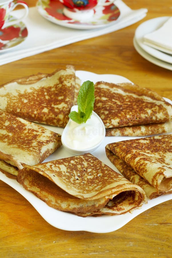 Russische Pfannkuchen stockfoto. Bild von kuchen, kalorien - 6396466