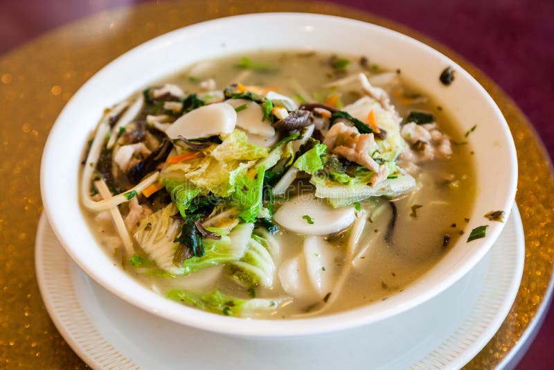 Traditionelle Shanghai Reiskuchensuppe Stockbild - Bild von schüssel ...
