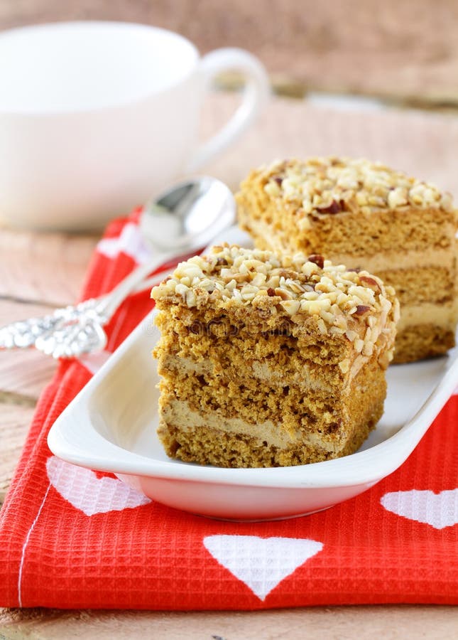 Traditioneller Honigkuchen stockfoto. Bild von gabel - 22956794