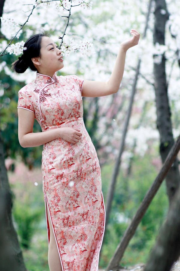 Kinesisk Klänning