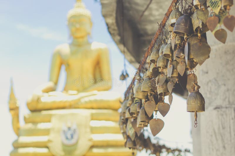 Tradycja azjatykci dzwon w Dużej Buddha świątyni