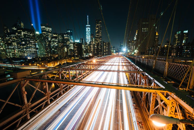 Traffic on the Brooklyn Bridge at Night, in Brooklyn, New York ...