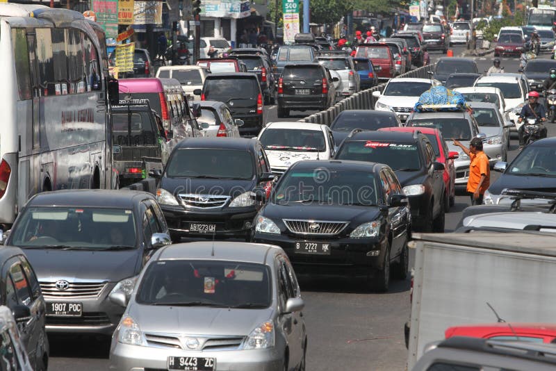 Traffic jams editorial image. Image of vehicle, street 57072335