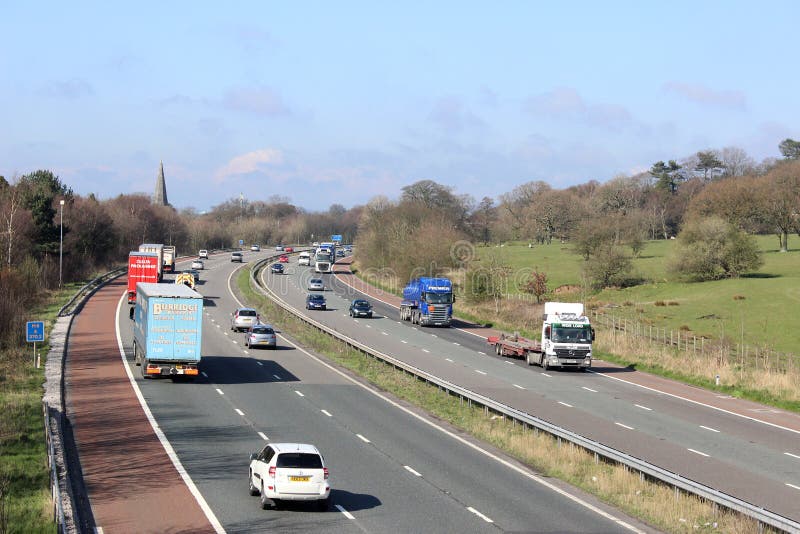 Traffic on M6 motorway passing Scorton Lancashire royalty free stock images Traffic on M6 motorway passing Scorton Lancashire royalty free stock images