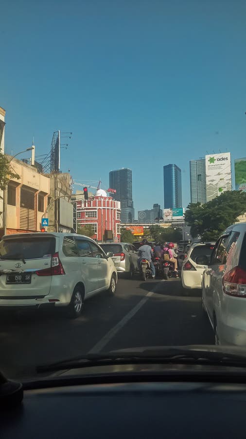 Trafficcy in Surabaya editorial stock image. Image of traffic - 164172439