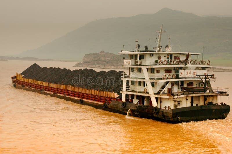 Traficul fluvial pe yangtze royalty free stock image