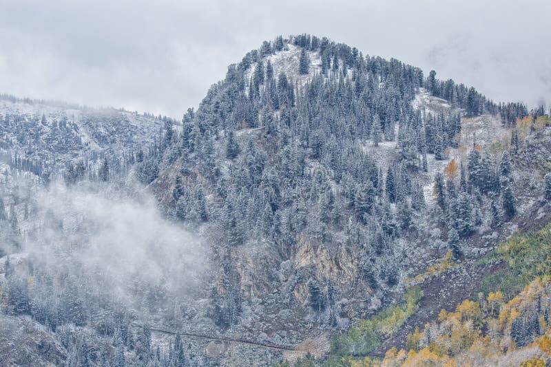 The Trail to Twin Lakes