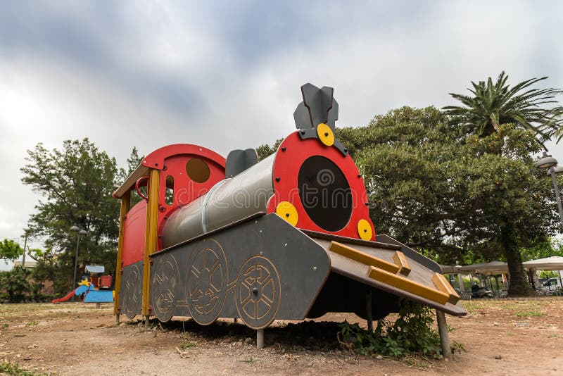 overground toy train