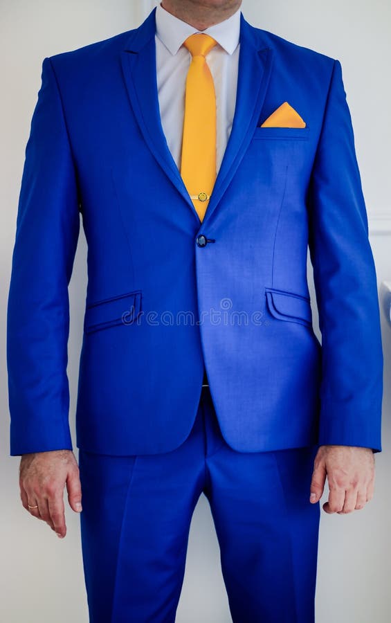 Traje Azul Del ` S Hombres Traje De La Boda Para Hombres Casarse Desgaste Foto de archivo - Imagen de moderno, chaqueta: 125530678