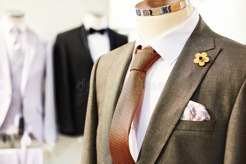 Trajes Para Hombre Con Camisas Y Corbatas En La Tienda Foto de archivo - Imagen de manera, percha: 212322562 Trajes Para Hombre Con Camisas Y Corbatas En La Tienda Foto de archivo - Imagen de manera, percha: 212322562