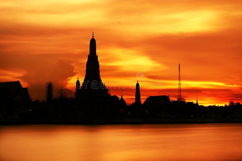 Tramonto a Bangkok fotografia stock Tramonto a Bangkok fotografia stock