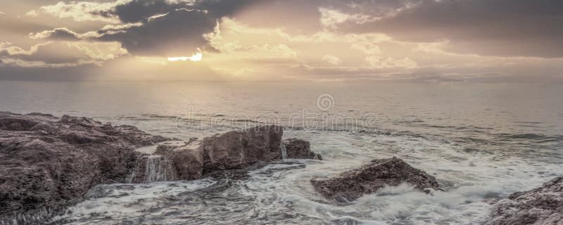 Tramonto del mare immagine stock libera da diritti Tramonto del mare immagine stock libera da diritti