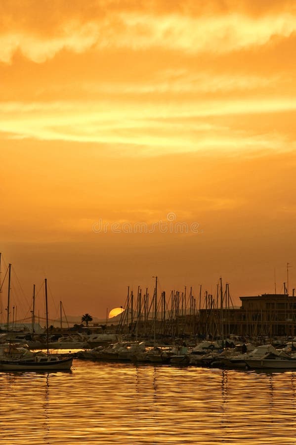 Tramonto in porta immagini stock libere da diritti Tramonto in porta immagini stock libere da diritti