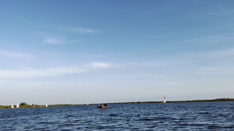 Tramonto tramonto tramonto spiaggia cielo nuvoloso mare mare mare paesaggio oceanico shela lamu regione costiera kenya africa orie