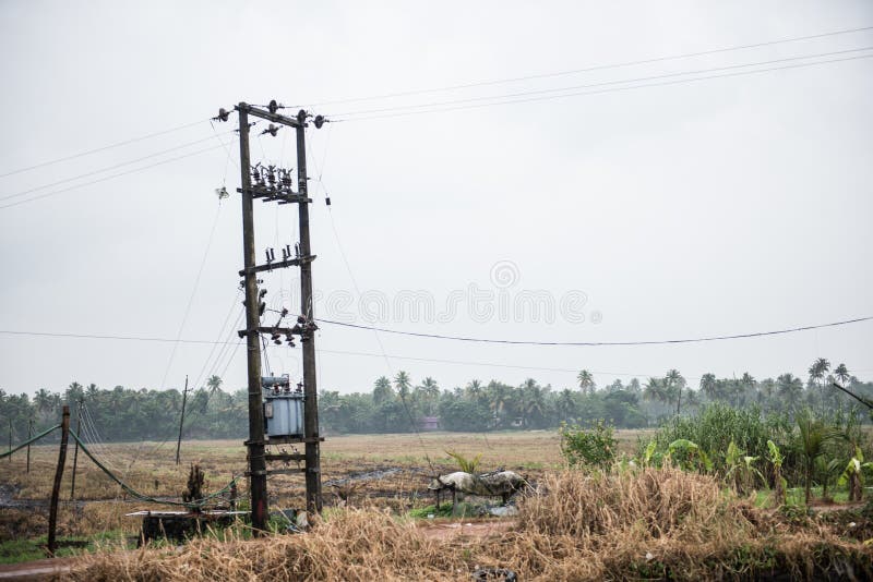 Transformador eléctrico en Kottayam imagen de archivo Transformador eléctrico en Kottayam imagen de archivo